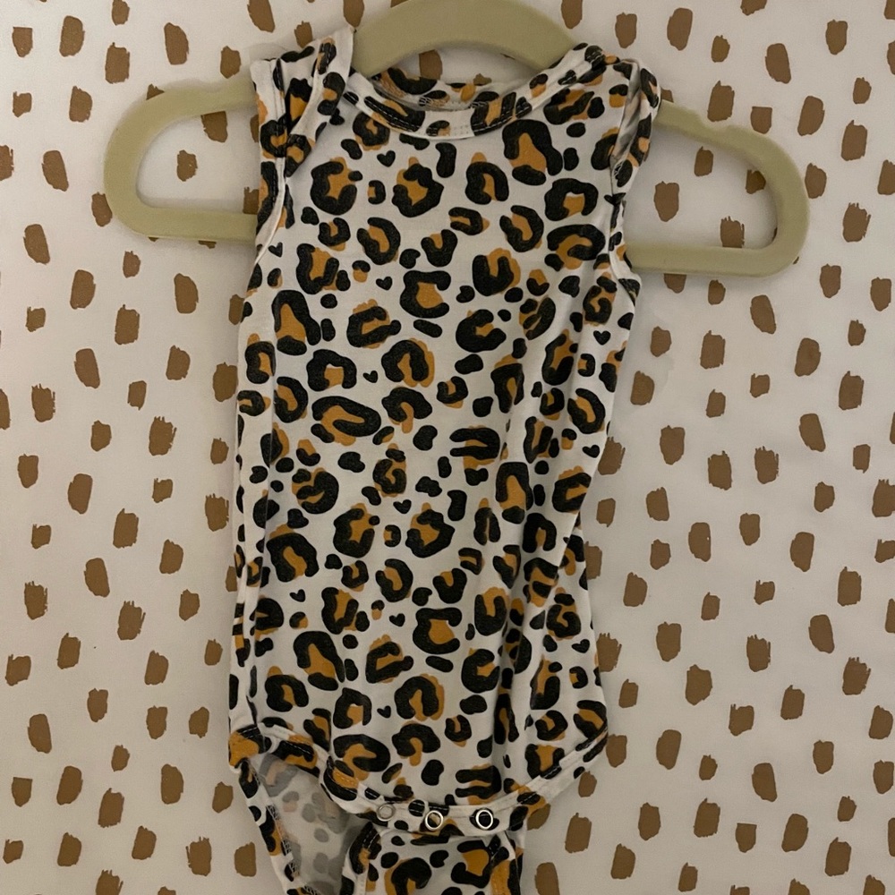 3-6 months SpearmintLove leopard onesie